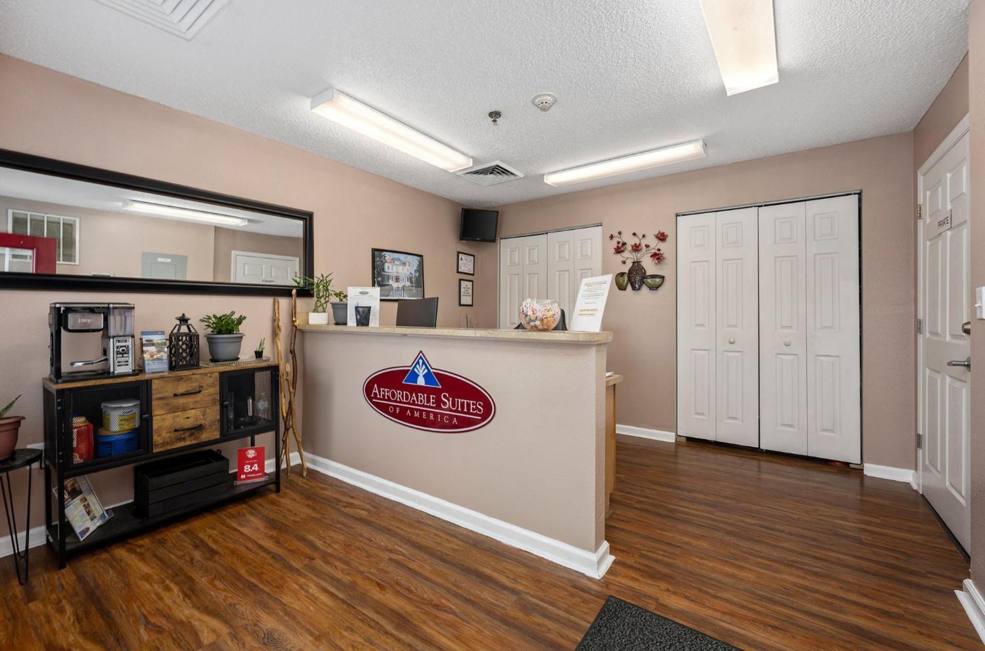 Affordable Suites Greenville Eksteriør billede